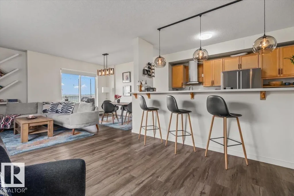 #704 9707 105 St Nw, Edmonton
